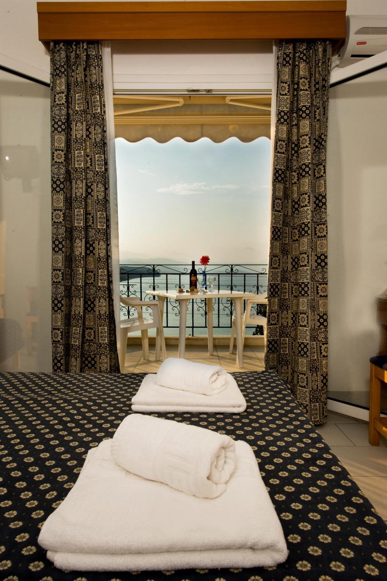 Lazaridis Luxury Studios & Apartments نيا رودا المظهر الخارجي الصورة